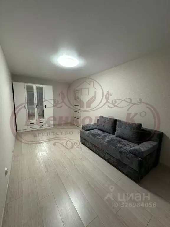 1-к кв. Курганская область, Курган Заозерный жилрайон, 7-й мкр, 11 ... - Фото 2