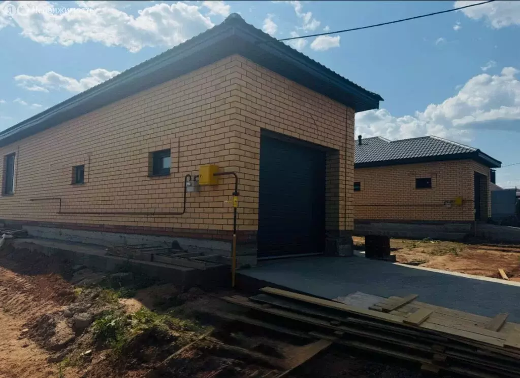Дом в Оренбург, Баргузинская улица (120 м) - Фото 1