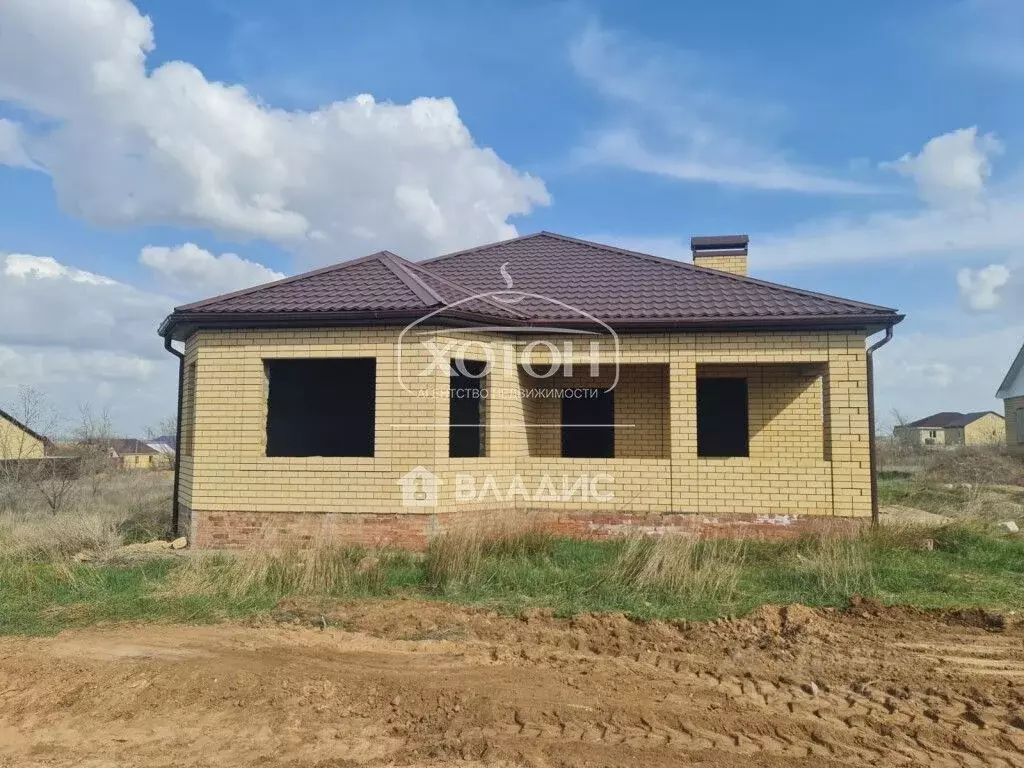 Дом в Калмыкия, Элиста пер. Буйнта (120 м) - Фото 1