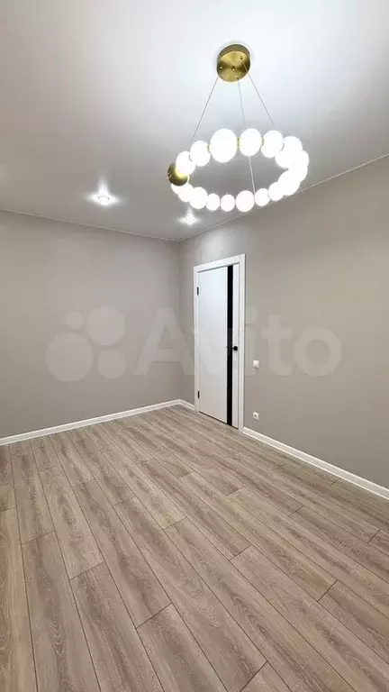1-к. квартира, 35 м, 8/10 эт. - Фото 1