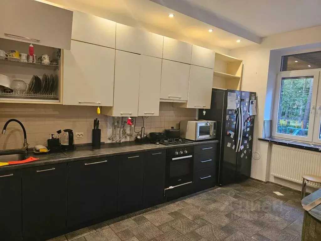 3-к кв. Калининградская область, Светлогорск ул. 8 Марта, 5 (81.0 м) - Фото 1