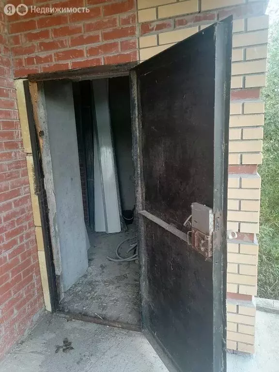 Дом в посёлок Мирный, микрорайон Мирный, Тихая улица (200 м) - Фото 1