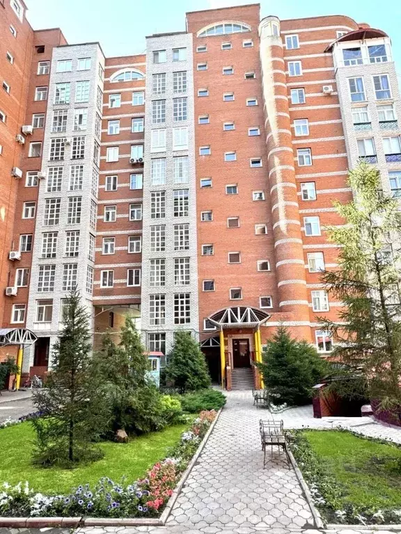 4-к кв. Омская область, Омск Учебная ул., 90 (169.3 м) - Фото 2