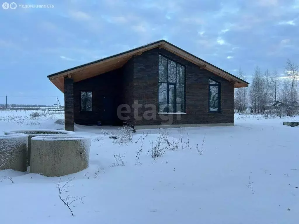 Дом в село Сенцово, Огородная улица (230 м) - Фото 2