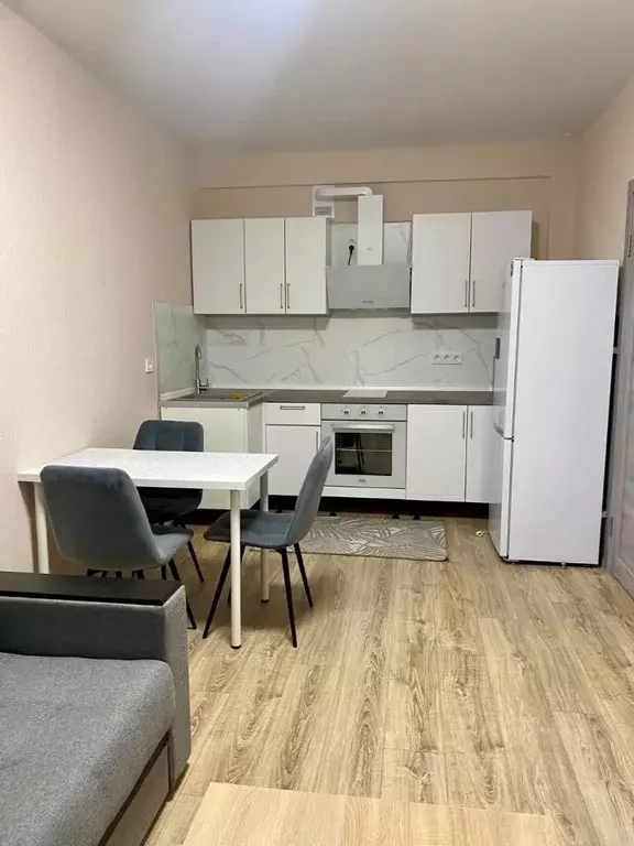 2-к кв. Воронежская область, Воронеж Донбасская ул., 25к1 (42.0 м) - Фото 0