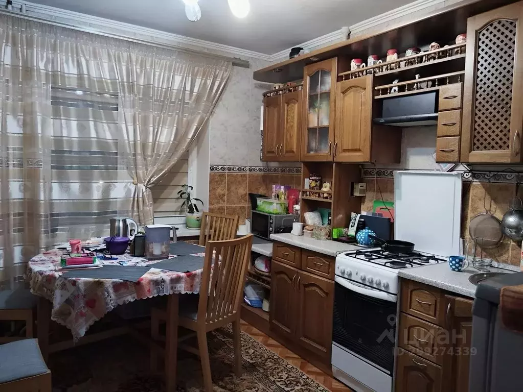 3-к кв. Омская область, Омск просп. Королева, 8 (62.2 м) - Фото 1