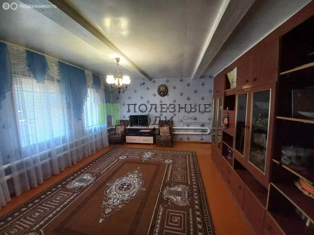 Дом в посёлок городского типа Нижние Вязовые, Гвардейская улица, 14А ... - Фото 1