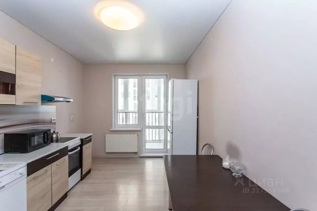 2-к кв. Тюменская область, Тобольск 15-й мкр, 17 (60.3 м) - Фото 1