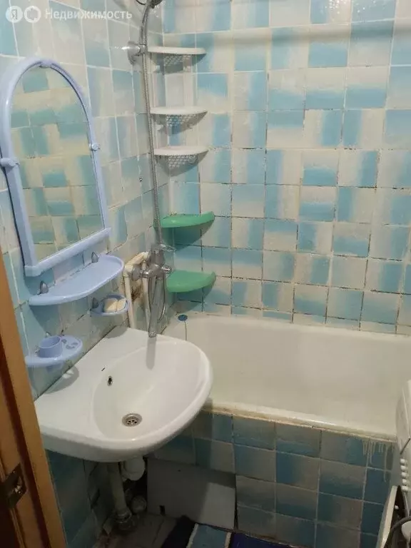 3-комнатная квартира: Тольятти, проспект Степана Разина, 18 (62 м) - Фото 0
