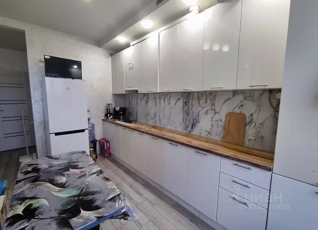 1-к кв. Крым, Симферополь ул. Трубаченко, 14Б (32.6 м) - Фото 0