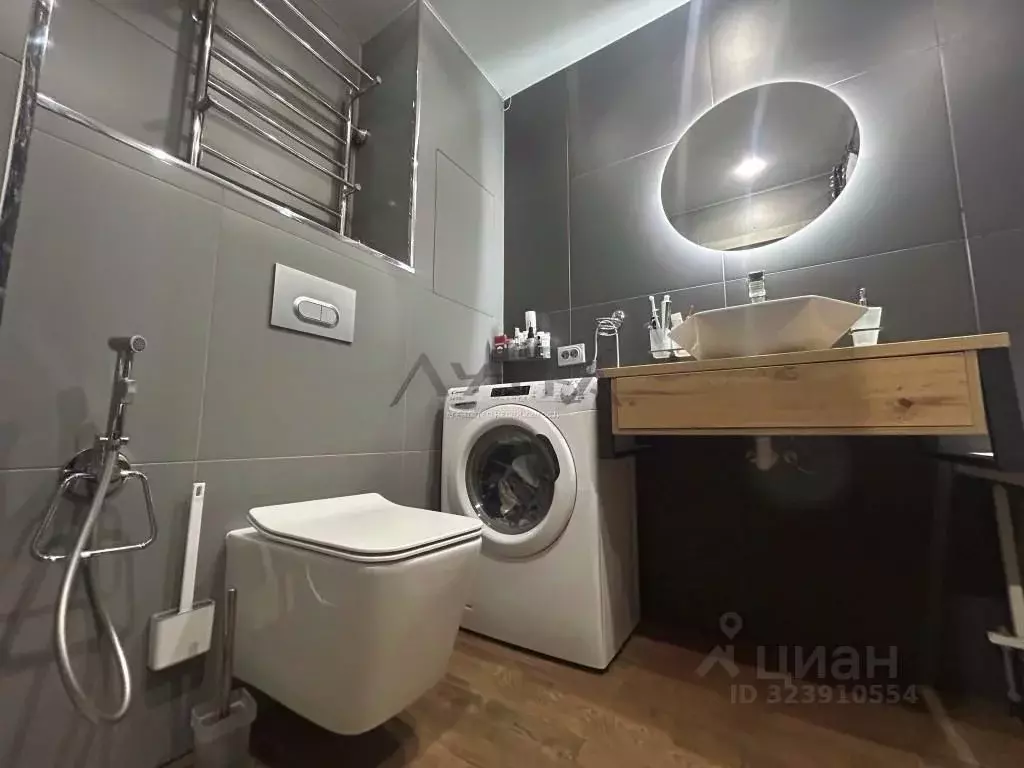 2-к кв. Татарстан, Набережные Челны ул. Вазила Мавликова, 1 (43.6 м) - Фото 1