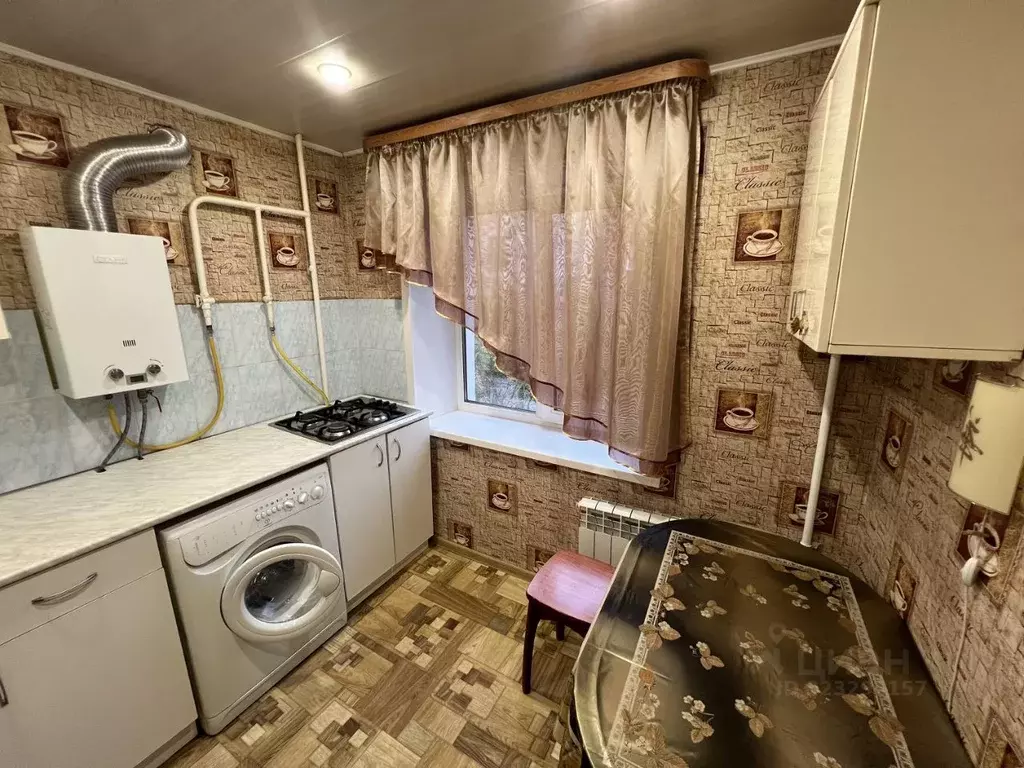 1-к кв. Псковская область, Великие Луки ул. Некрасова, 13 (30.0 м) - Фото 1