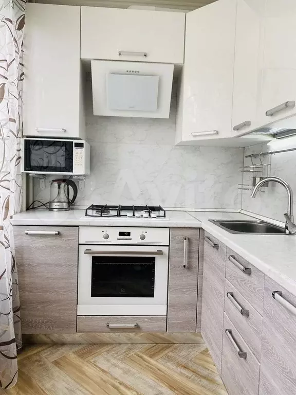 2-к. квартира, 45 м, 4/9 эт. - Фото 0