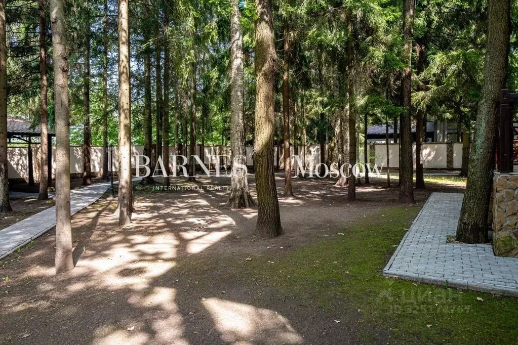 Участок в Московская область, Одинцовский городской округ, д. ... - Фото 1