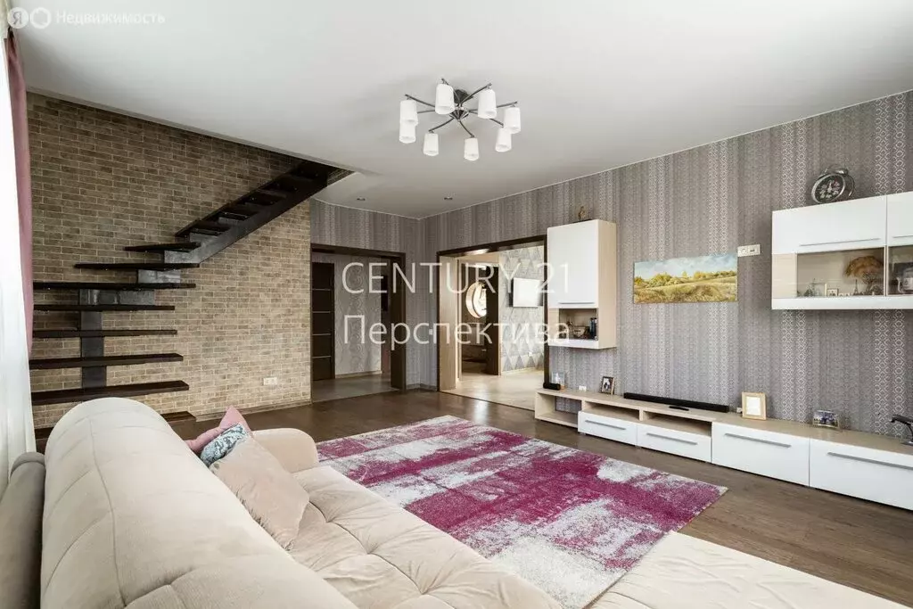 Дом в село Сергиевское, Октябрьская улица, 15А (196.7 м) - Фото 1