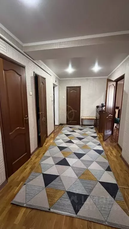 2-к кв. Карачаево-Черкесия, Черкесск Парковая ул., 21Б (82.0 м) - Фото 1