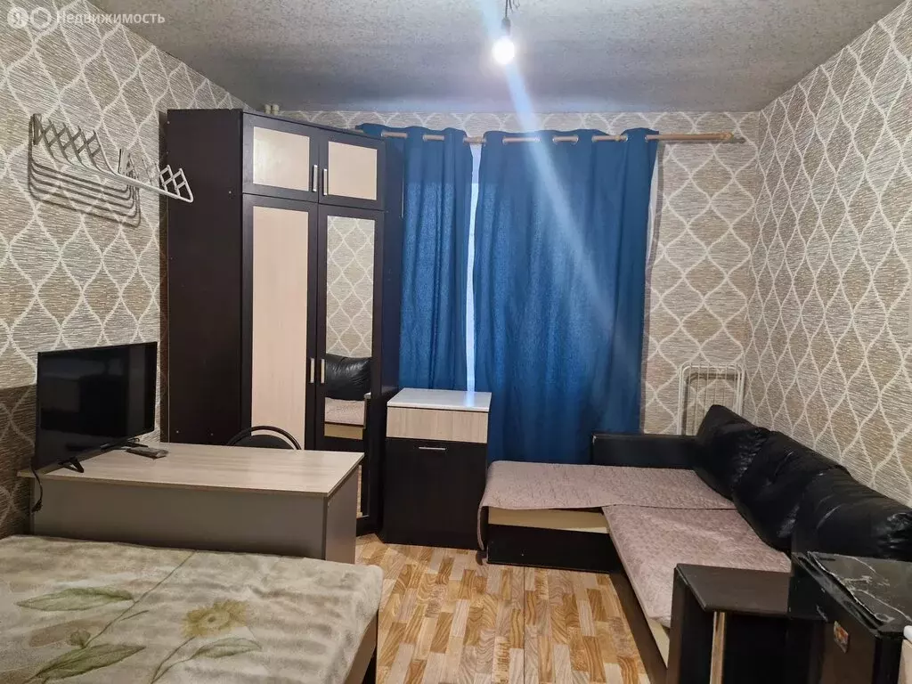 1к в 4-комнатной квартире (18 м) - Фото 1