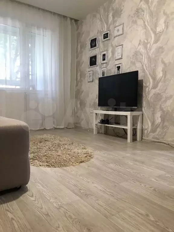 2-к. квартира, 48 м, 1/9 эт. - Фото 0