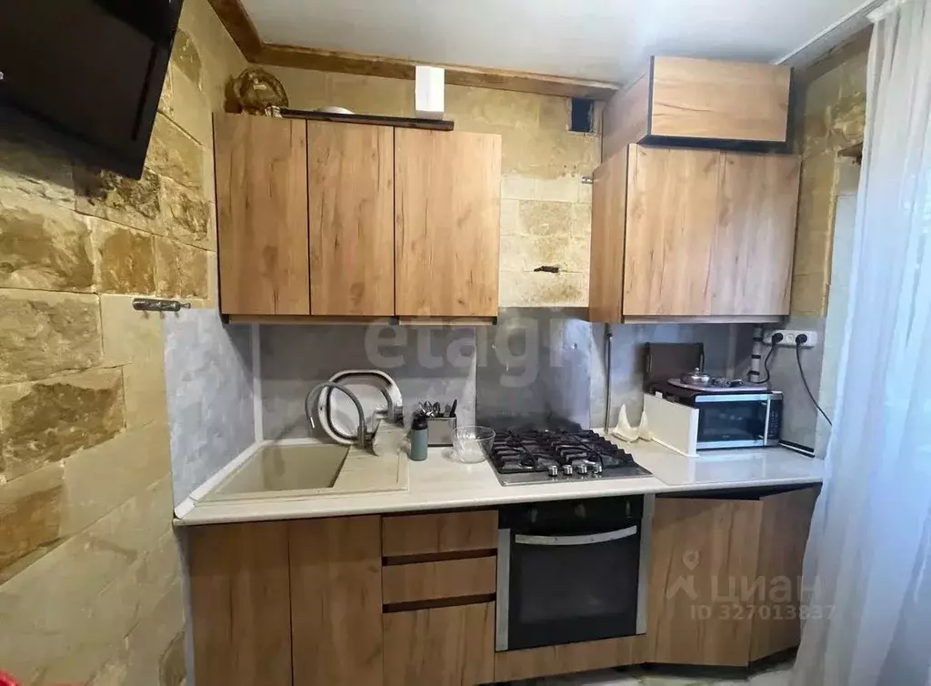 2-к кв. Адыгея, Майкоп ул. Коммунаров, 9 (44.3 м) - Фото 1