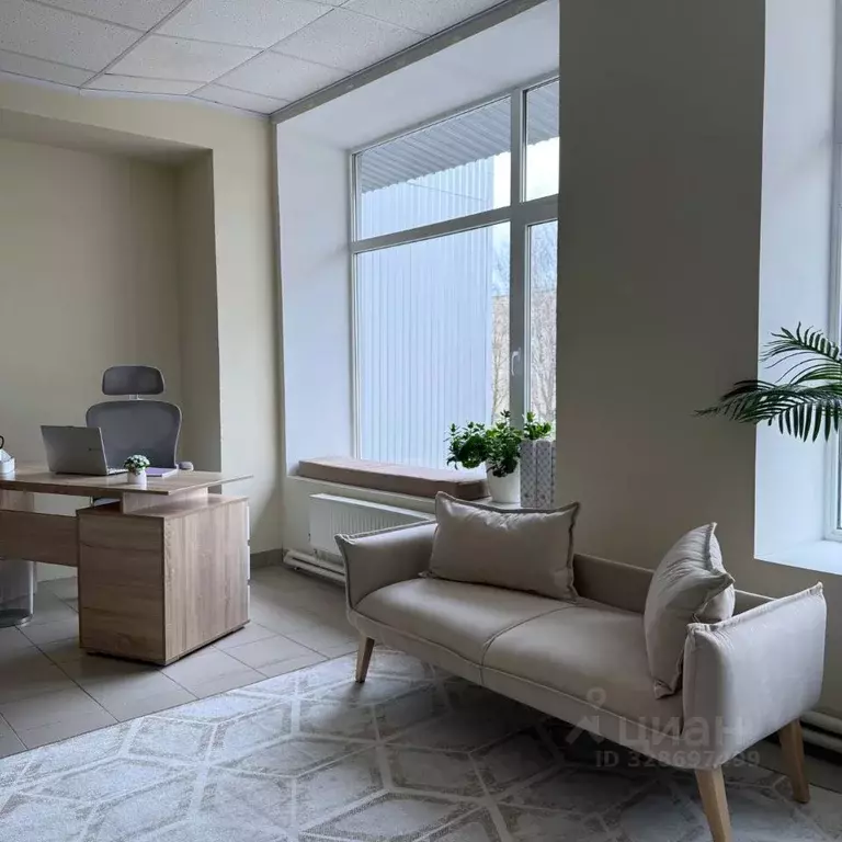 Помещение свободного назначения в Ленинградская область, Гатчина ... - Фото 1