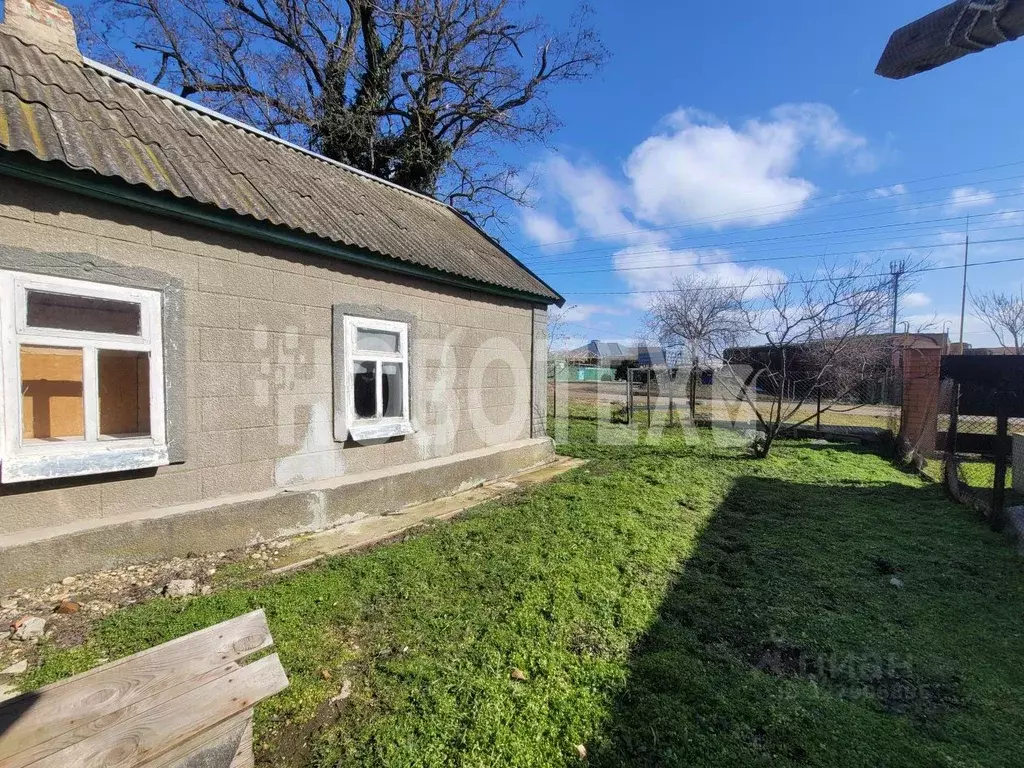 Дом в Краснодарский край, Каневская ст-ца ул. Кладковая, 166А (28 м) - Фото 2