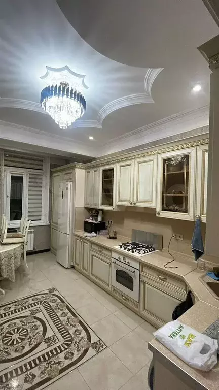 2-к. квартира, 117 м, 4/10 эт. - Фото 0