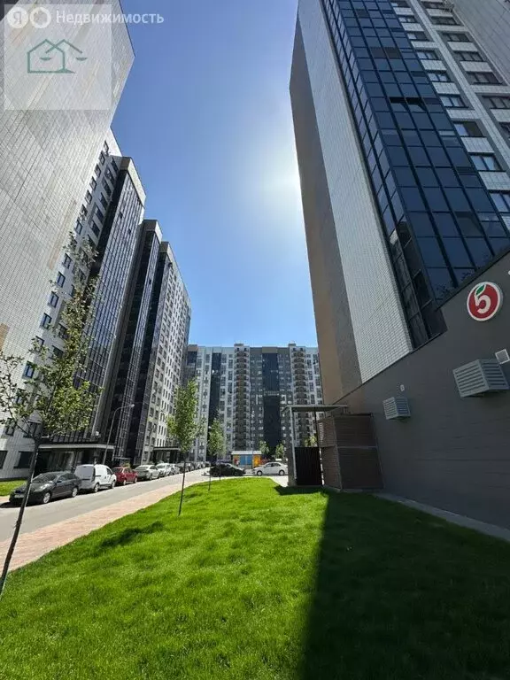 3-комнатная квартира: Воронеж, Крымская улица, 3/1 (75 м) - Фото 0