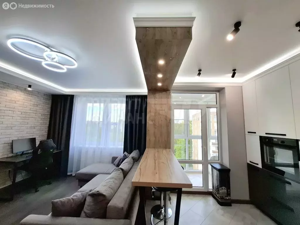 3-комнатная квартира: Калининград, Малоярославская улица, 6 (75.1 м) - Фото 0