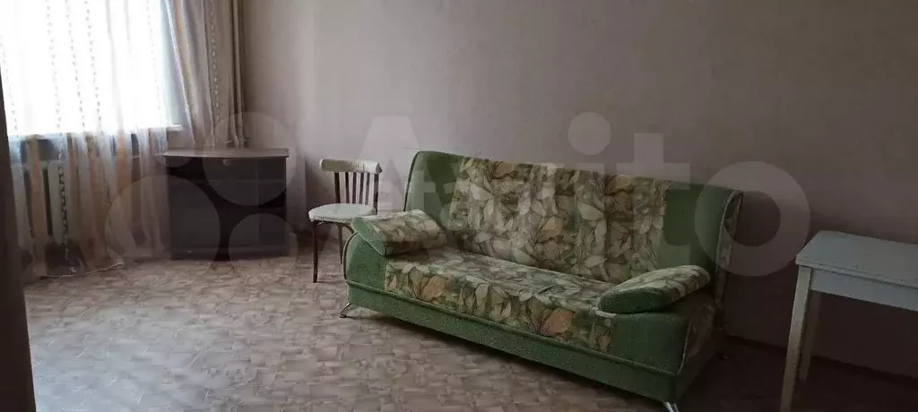 Комната 20 м в 3-к., 2/4 эт. - Фото 0