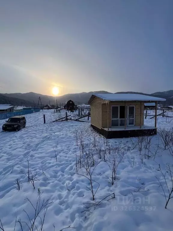 Дом в Алтай, Чемальский район, пос. Верх-Анос ул. Центральная (25 м) - Фото 1