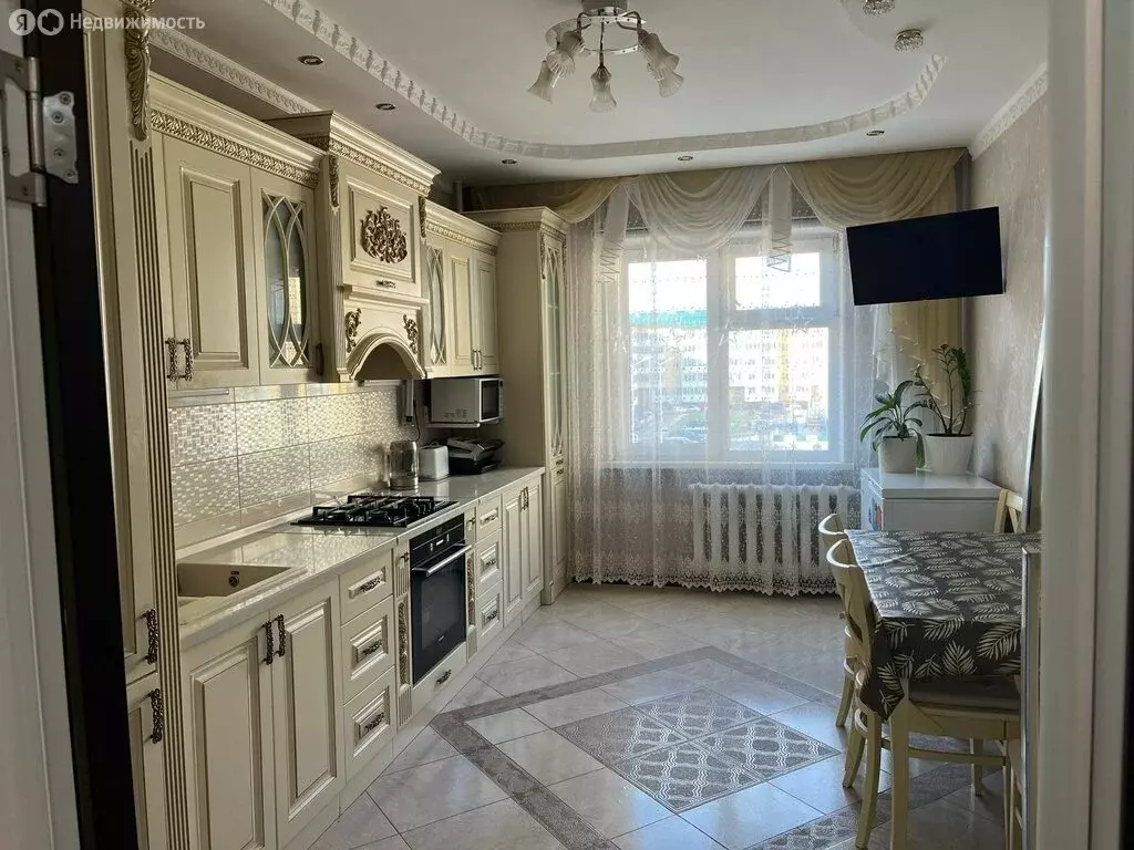 3-комнатная квартира: Якутск, Якутская улица, 2/16 (86.2 м) - Фото 0