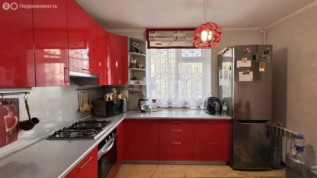 3-комнатная квартира: Феодосия, улица Гарнаева, 63Е (69.1 м) - Фото 1