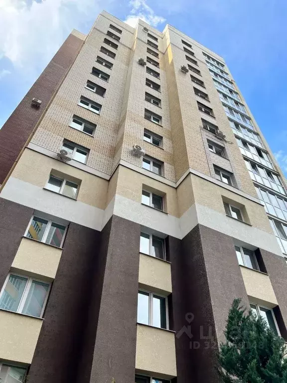 2-к кв. Брянская область, Брянск ул. Горбатова, 45 (64.6 м) - Фото 1