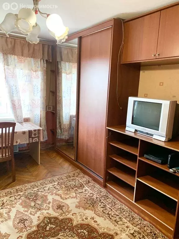 3-комнатная квартира: Лобня, улица Победы, 16 (54 м) - Фото 2