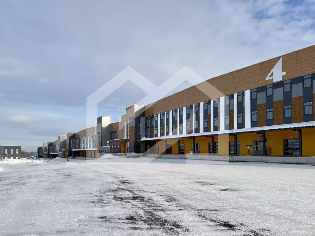 Помещение свободного назначения в Москва пос. Спортбазы, 1с4 (13500 м) - Фото 1