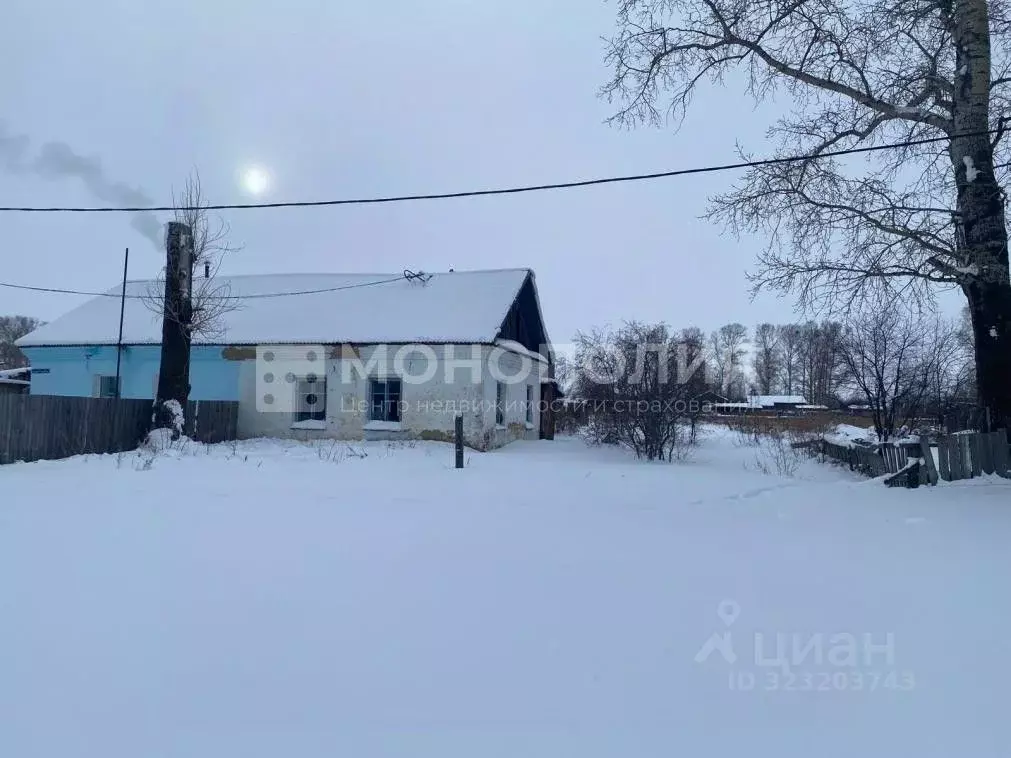 Дом в Амурская область, Белогорский муниципальный округ, с. ... - Фото 1