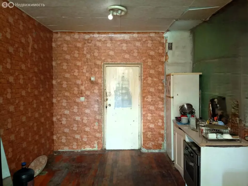 1к в 7-комнатной квартире (18 м) - Фото 0