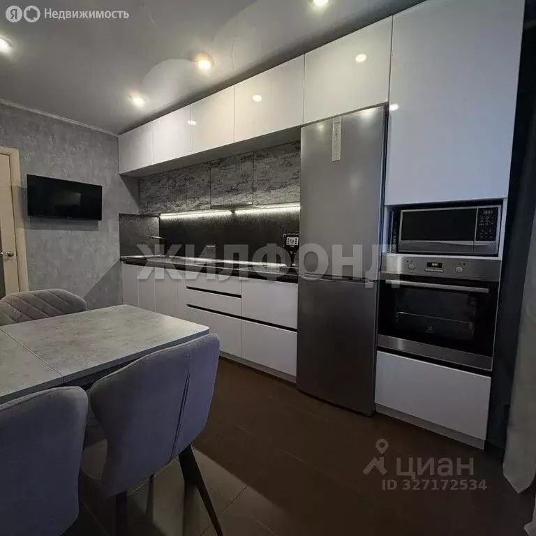 Квартира-студия: Барнаул, улица Малахова, 146 (86.1 м) - Фото 0