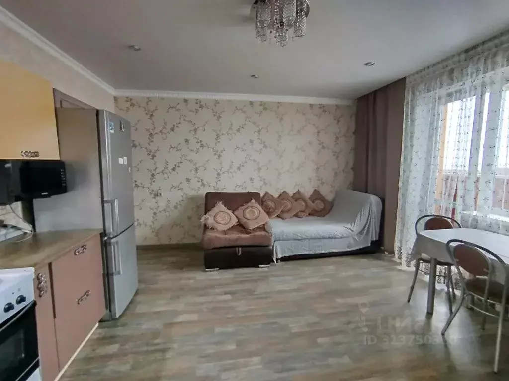 2-к кв. Тюменская область, Тобольск ул. 4-я Северная, 10 (57.0 м) - Фото 0