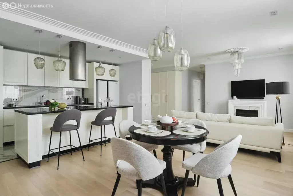 3-комнатная квартира: Тюмень, улица Газовиков, 79 (88.4 м) - Фото 2