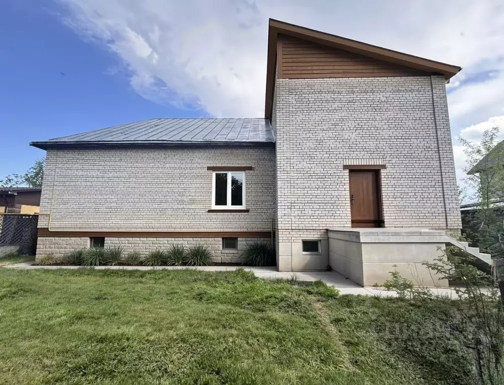 Коттедж в Алтайский край, Барнаул Геодезическая ул., 138 (395 м) - Фото 2