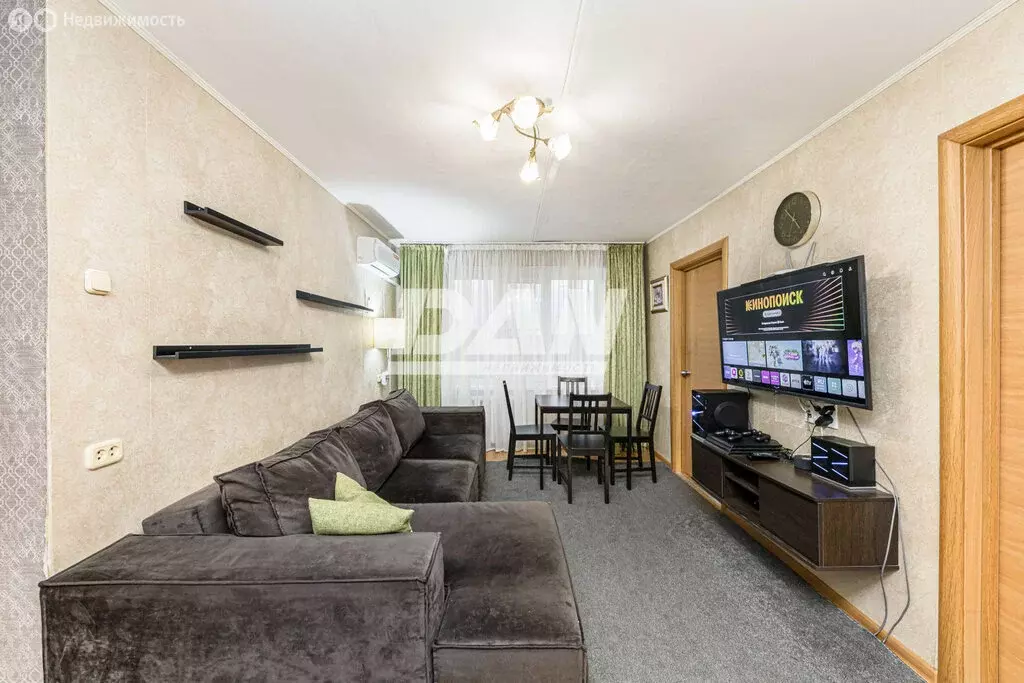 4-комнатная квартира: Челябинск, улица Красного Урала, 3 (62.8 м) - Фото 2