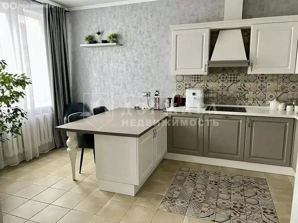 3-комнатная квартира: Кемерово, Московский проспект, 14 (104.6 м) - Фото 1