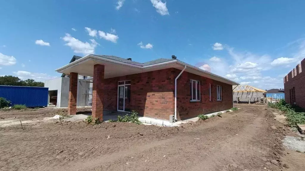 Дом в Волгоградская область, Краснослободск Среднеахтубинский район, ... - Фото 0