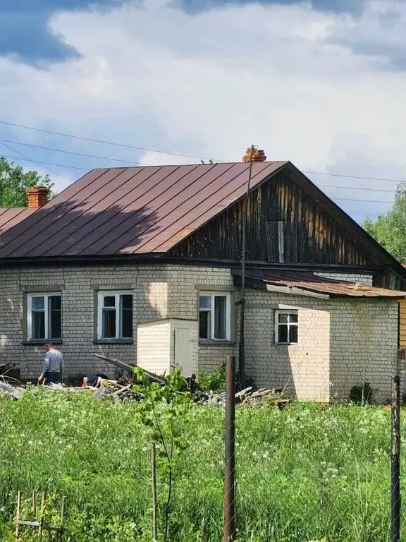 Дом в Ивановская область, Шуйский район, Семейкинское с/пос, д. ... - Фото 0