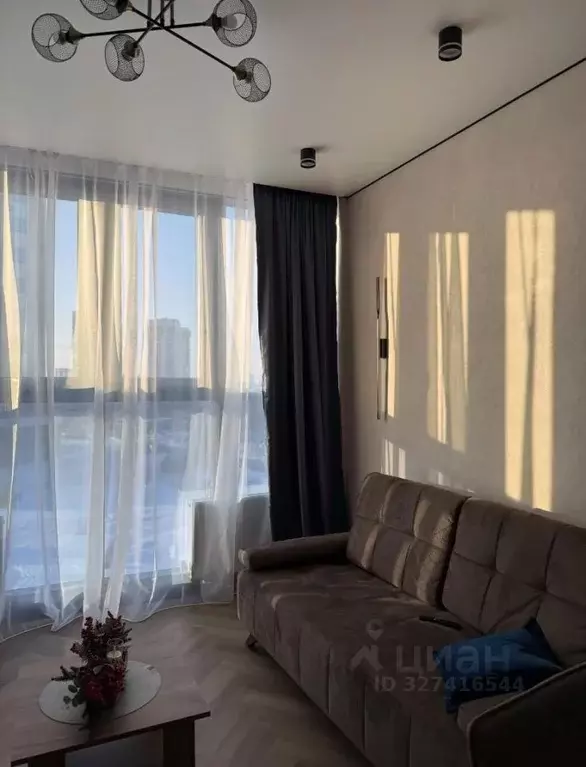 2-к кв. Тюменская область, Тюмень ул. Газовиков, 73к4 (56.6 м) - Фото 2