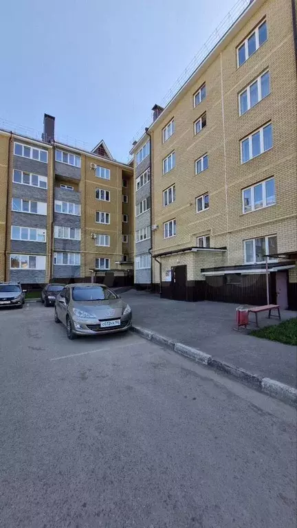 1-к. квартира, 38 м, 5/5 эт. - Фото 0