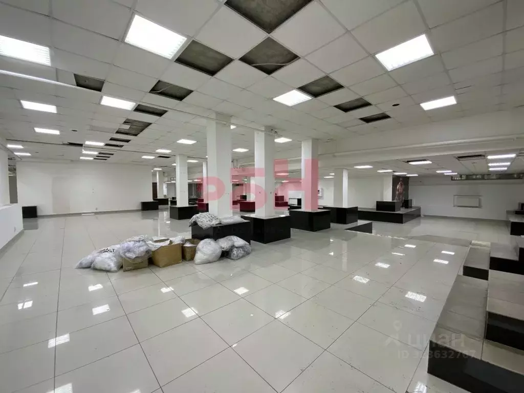 Торговая площадь в Курганская область, Курган ул. Гоголя, 109 (668 м) - Фото 2