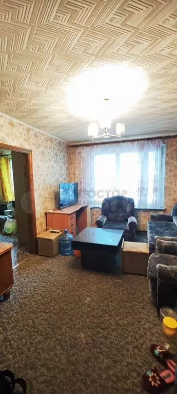 Комната 23,3 м в 3-к., 1/9 эт. - Фото 0