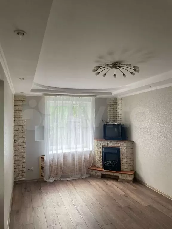 2-к. квартира, 52 м, 1/9 эт. - Фото 0